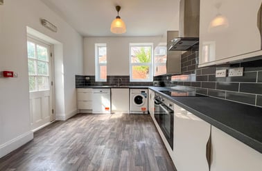 Cavendish Place, Jesmond, Newcastle - Image 2